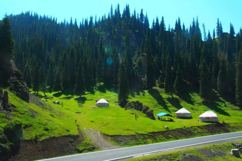 1 Day Urumqi Tour to Tianshan Grand Canyon