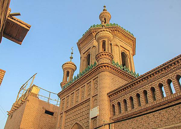 16 Days Grand Circle Travel of South and North Xinjiang